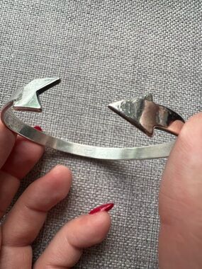 OFF THE CUFF Arrow Tip Sterling Silver Cuff Bracelet